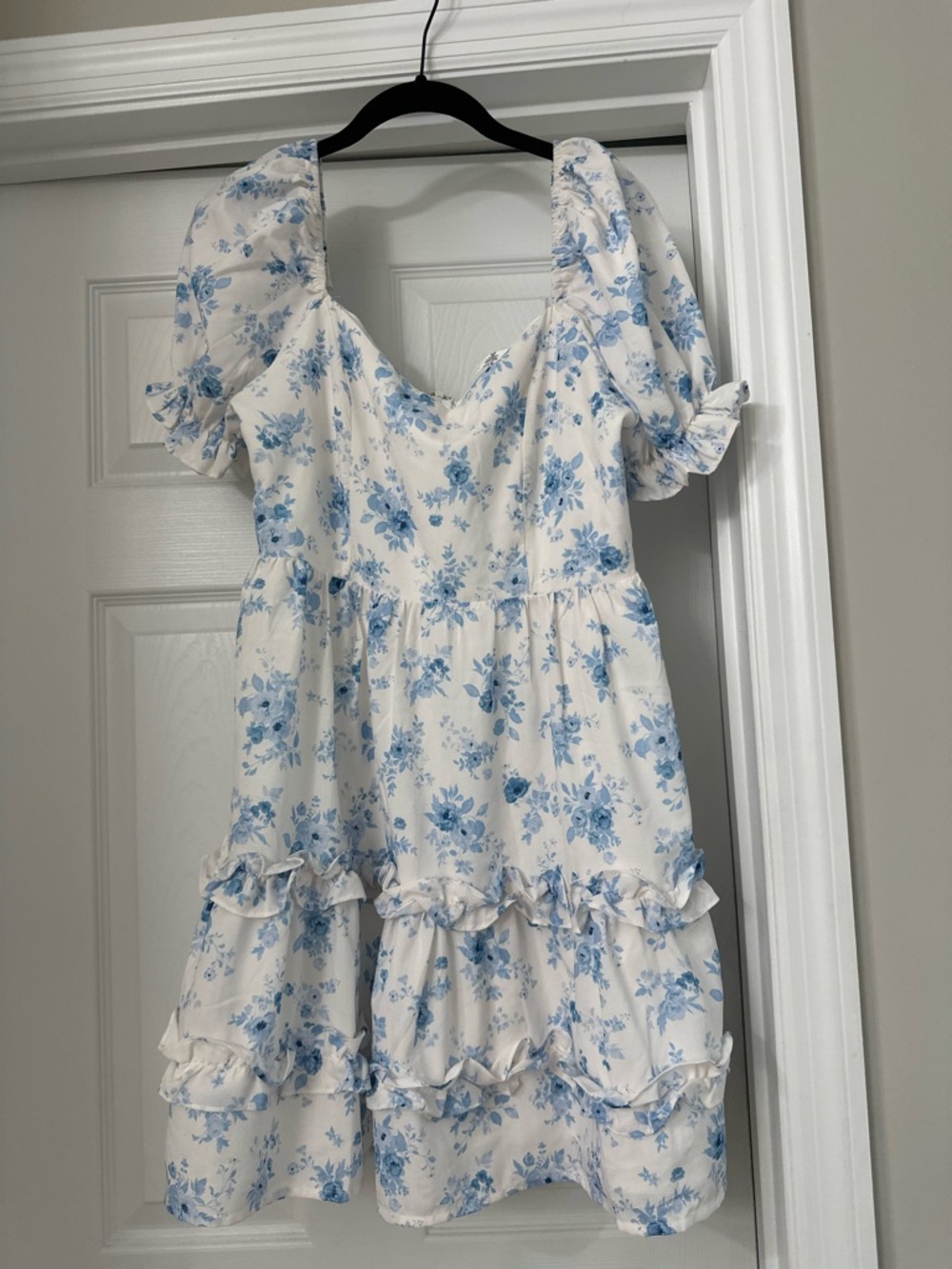 Altar'd State White and Blue Floral Puff-Sleeve Tiered Dress